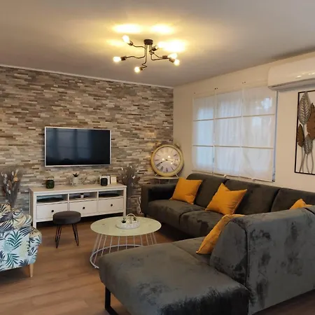 Feriehus Family Friendly House With A Swimming Pool - Cuskijas, Novigrad - 25299 *