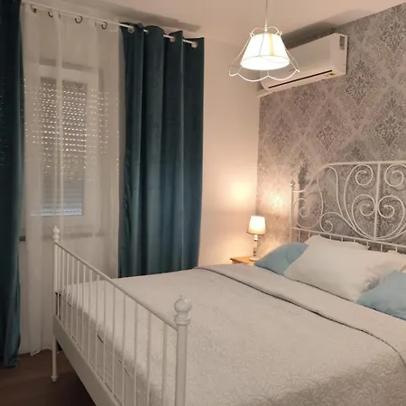 Prázdninový dům Family Friendly House With A Swimming Pool - Cuskijas, Novigrad - 25299 Pridraga