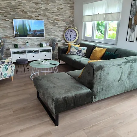 Family Friendly House With A Swimming Pool - Cuskijas, Novigrad - 25299 Prázdninový dům *