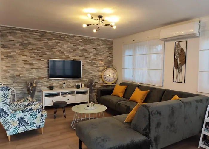 度假居 Family Friendly House With A Swimming Pool - Cuskijas, Novigrad - 25299 *